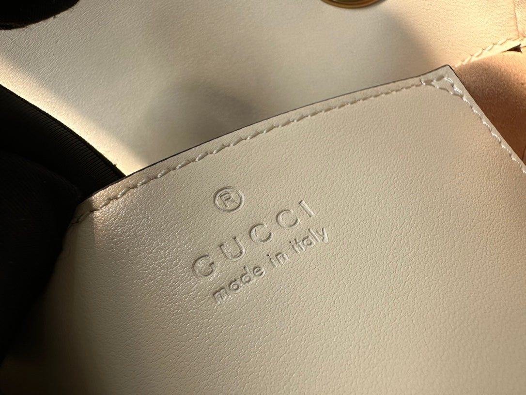 GG MARMONT MINI 18 HANDBAG IN WHITE CALFSKIN