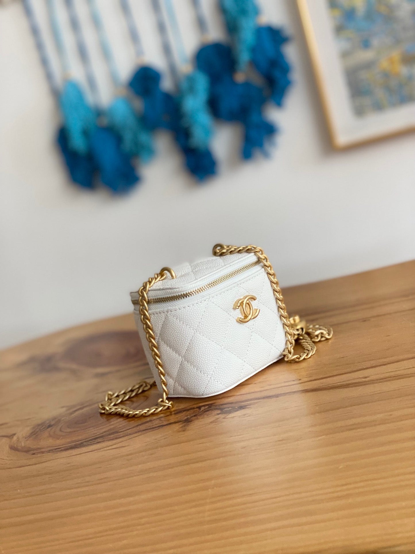 CC MINI 10 VANITY IN WHITE CALFSKIN GOLD HARDWARE