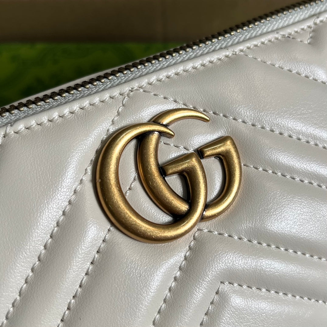 GG MARMONT SMALL 23 HANDBAG IN WHITE CALFSKIN WITH GOLDEN LOGO