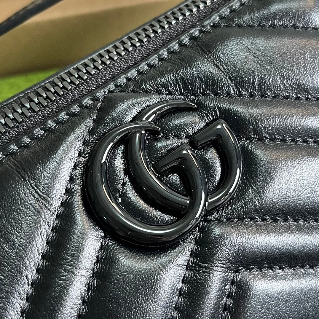 GG MARMONT SMALL 23 HANDBAG IN BLACK CALFSKIN