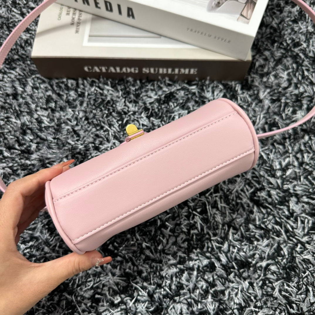 CLASSIC MINI 18 PINK PASTEL CALFSKIN