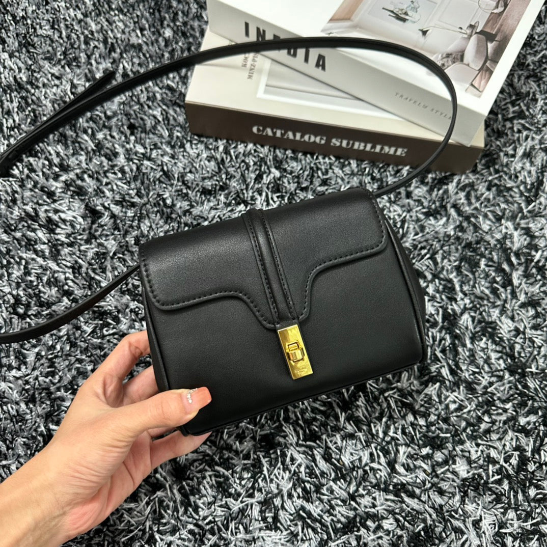 CLASSIC MINI 18 BLACK CALFSKIN