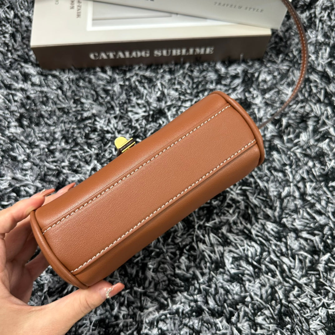 CLASSIC MINI 18 CINNAMON BROWN CALFSKIN