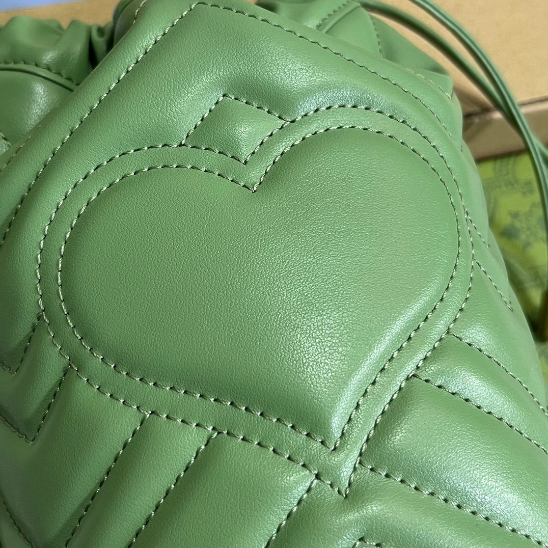 GG MARMONT 17 BUCKET BAG IN LIGHT GREEN CALFSKIN