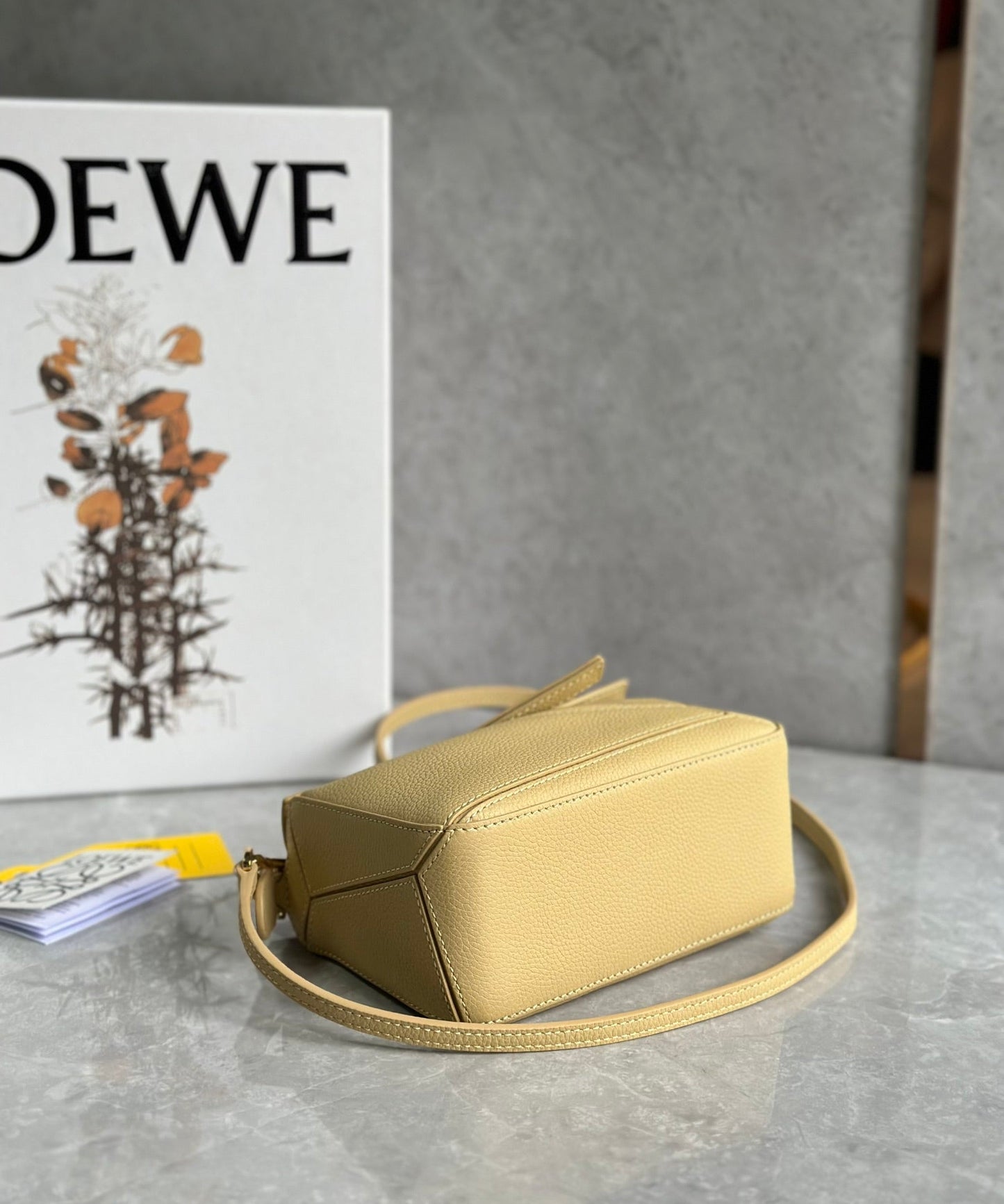 LOE MINI 18 PUZZLE BAG IN YELLOW CREAM CALFSKIN