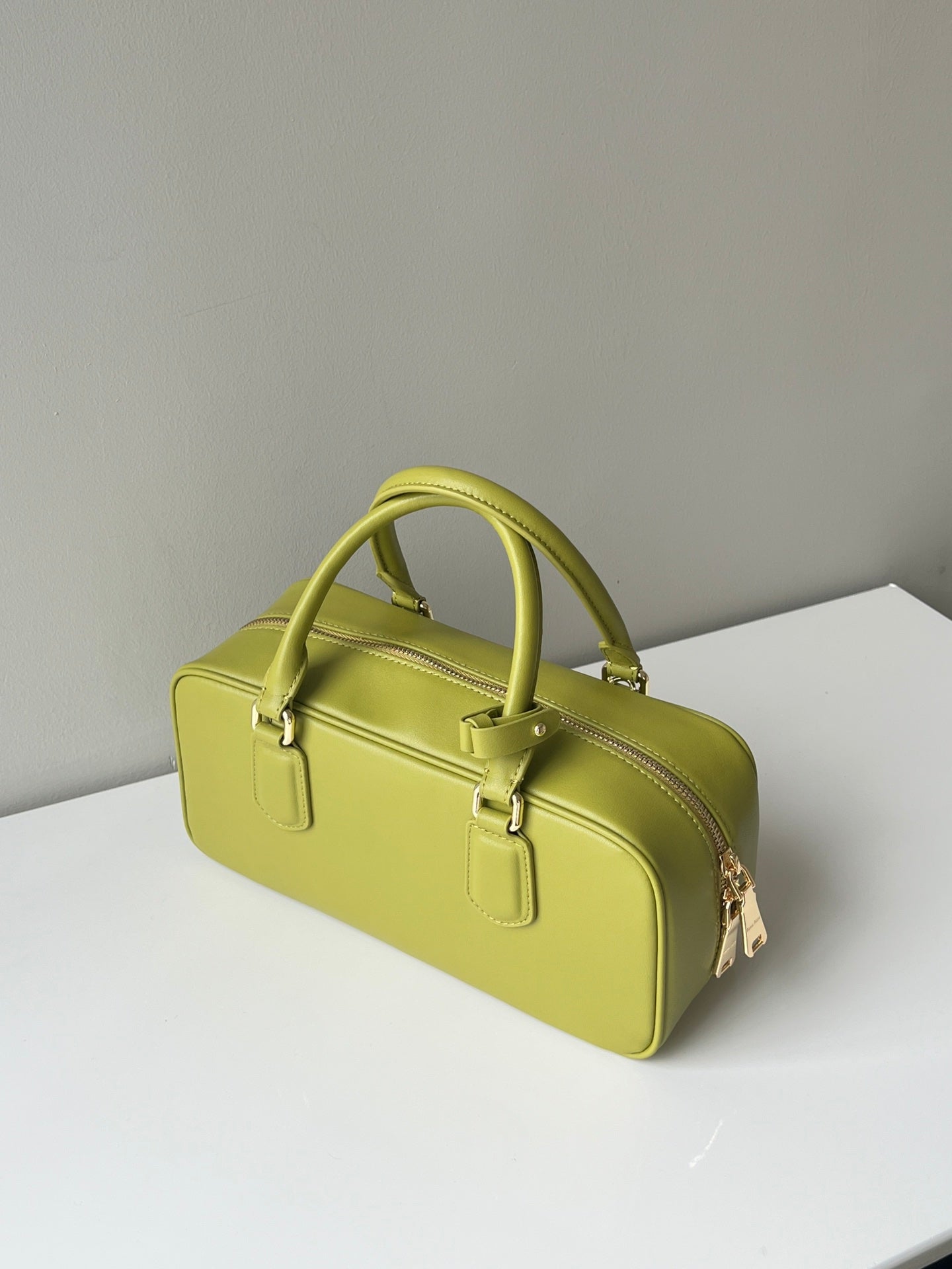 ARCADIE 27 BAG IN NEON YELLOW CALFSKIN