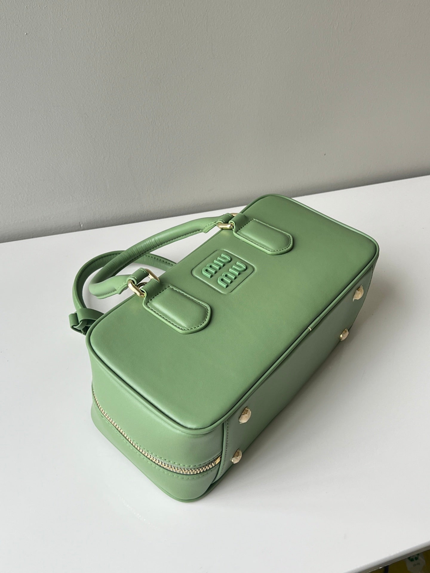 ARCADIE 27 BAG IN EMERALD GREEN CALFSKIN