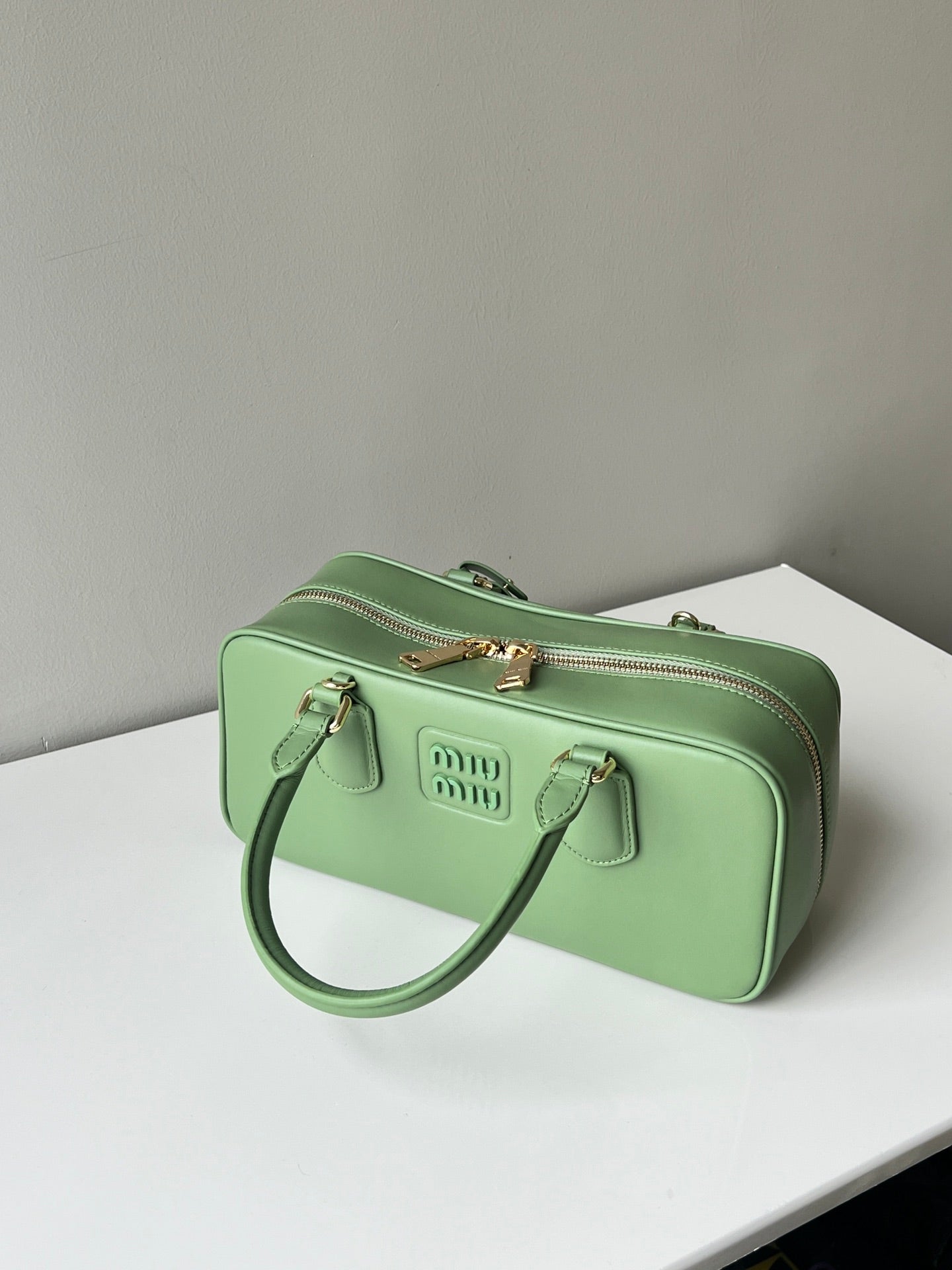 ARCADIE 27 BAG IN EMERALD GREEN CALFSKIN