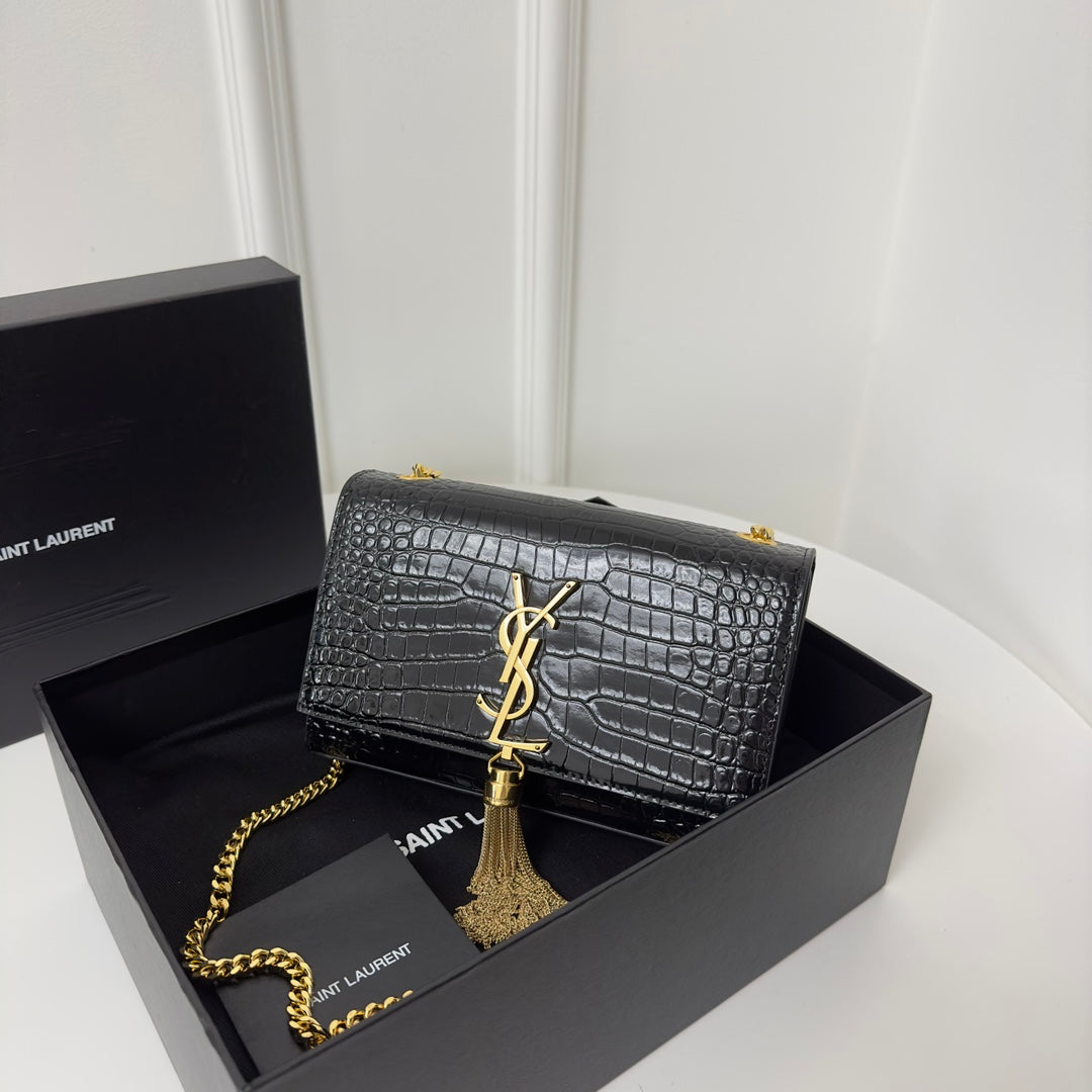 KATE TASSEL 20 BLACK CROCODILE PATTERN CALFSKIN WITH GOLD LOGO