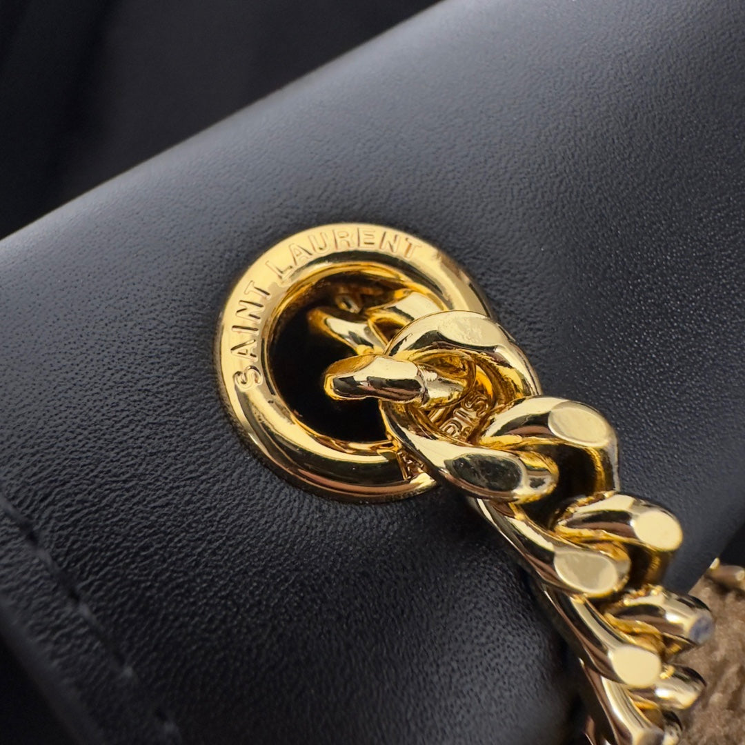 KATE TASSEL 20 BLACK CALFSKIN WITH GOLD LOGO