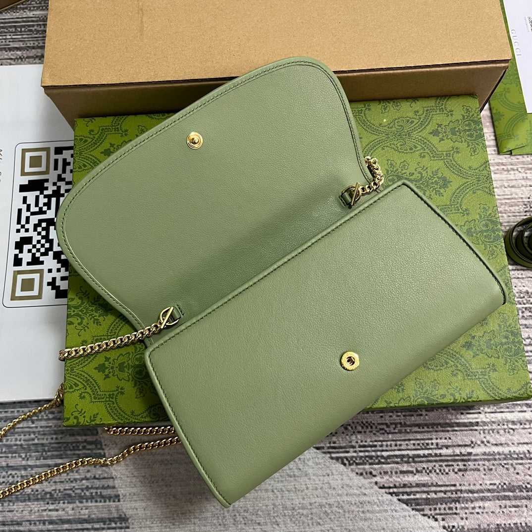 BLONDIE SHOULDER BAG 21 IN GREEN CALFSKIN GOLD HARDWARE