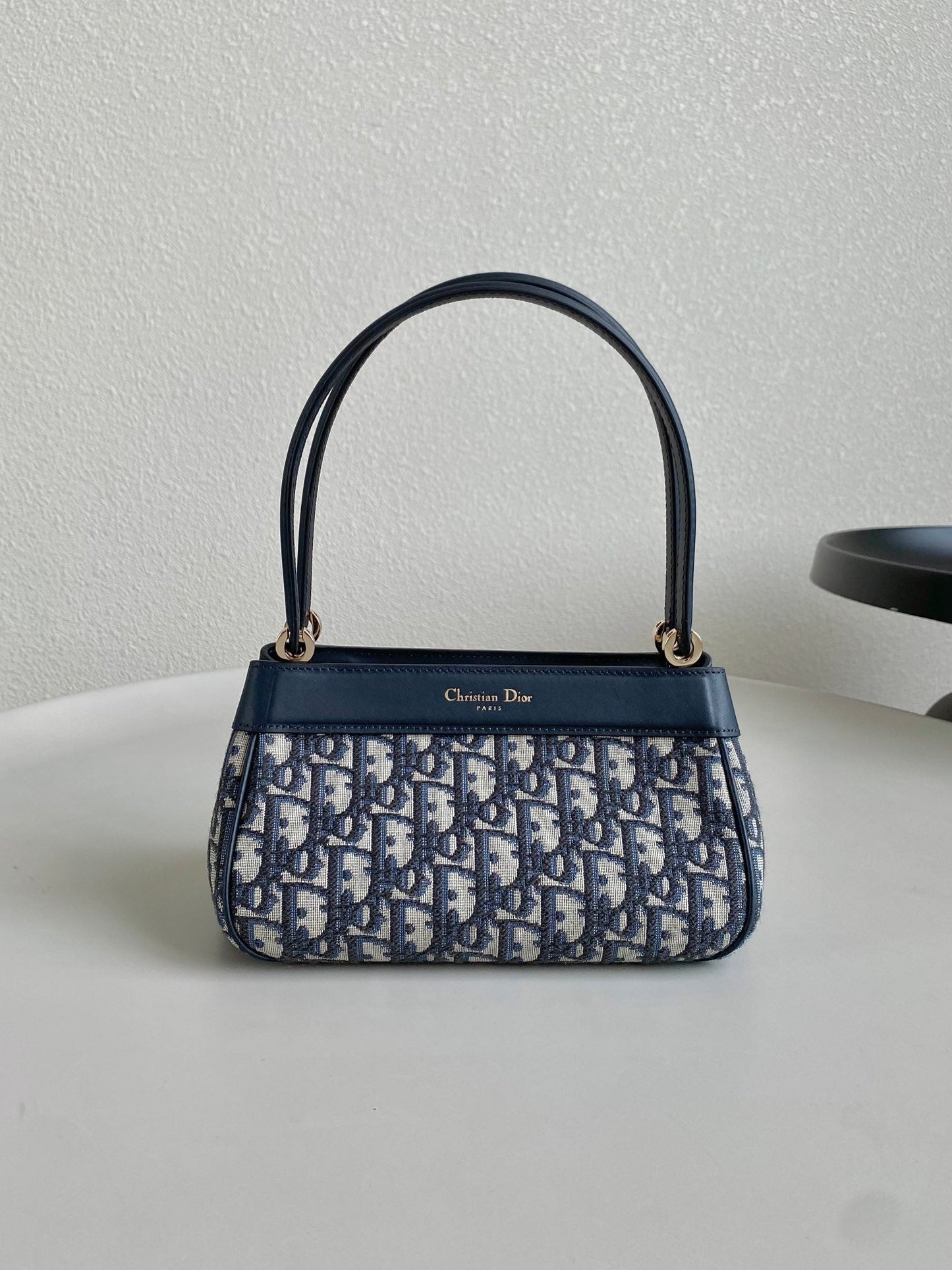 MEDIUM 22 KEY HANDBAG IN BLUE OBLIQUE JACQUARD