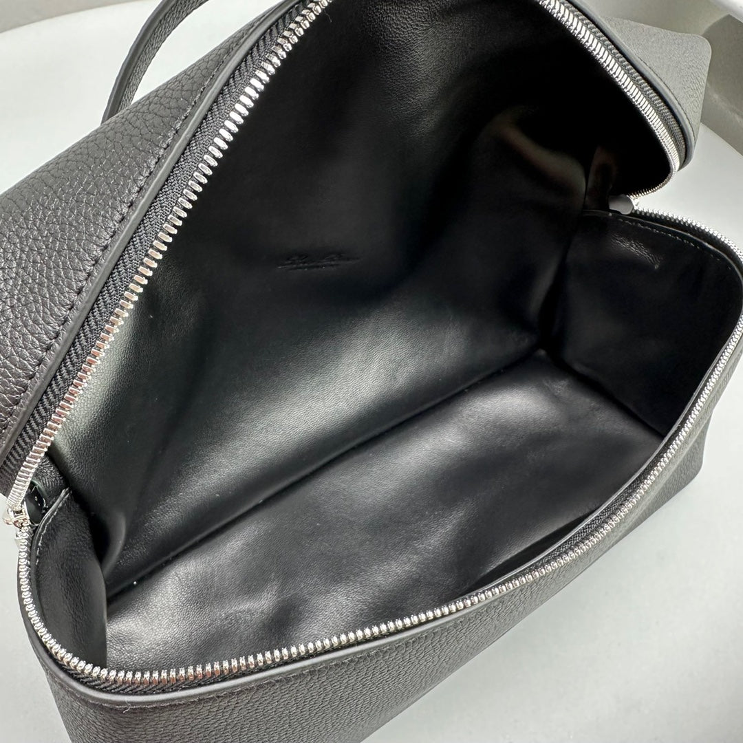 Extra Pocket L27 Black Cowhide Shw