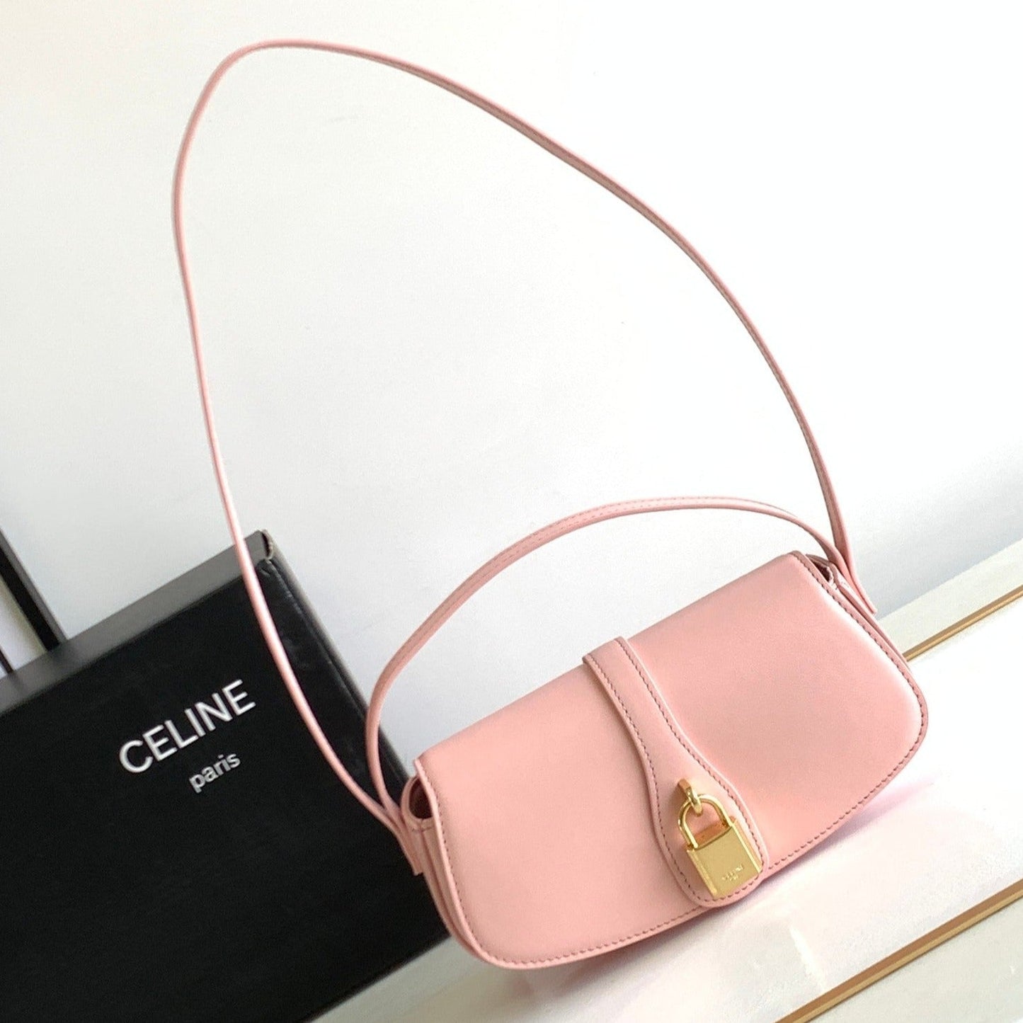 MINI TABOU CLUTCH 18 CALFSKIN SAKURA PINK