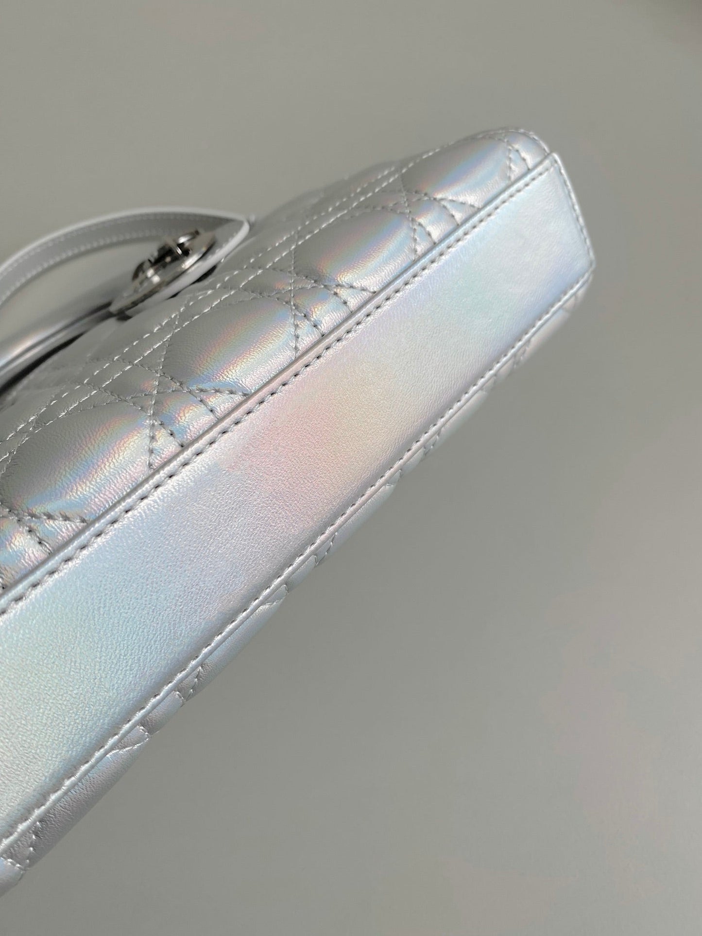 D-JOY BAG 22 IN SILVER LAMBSKIN