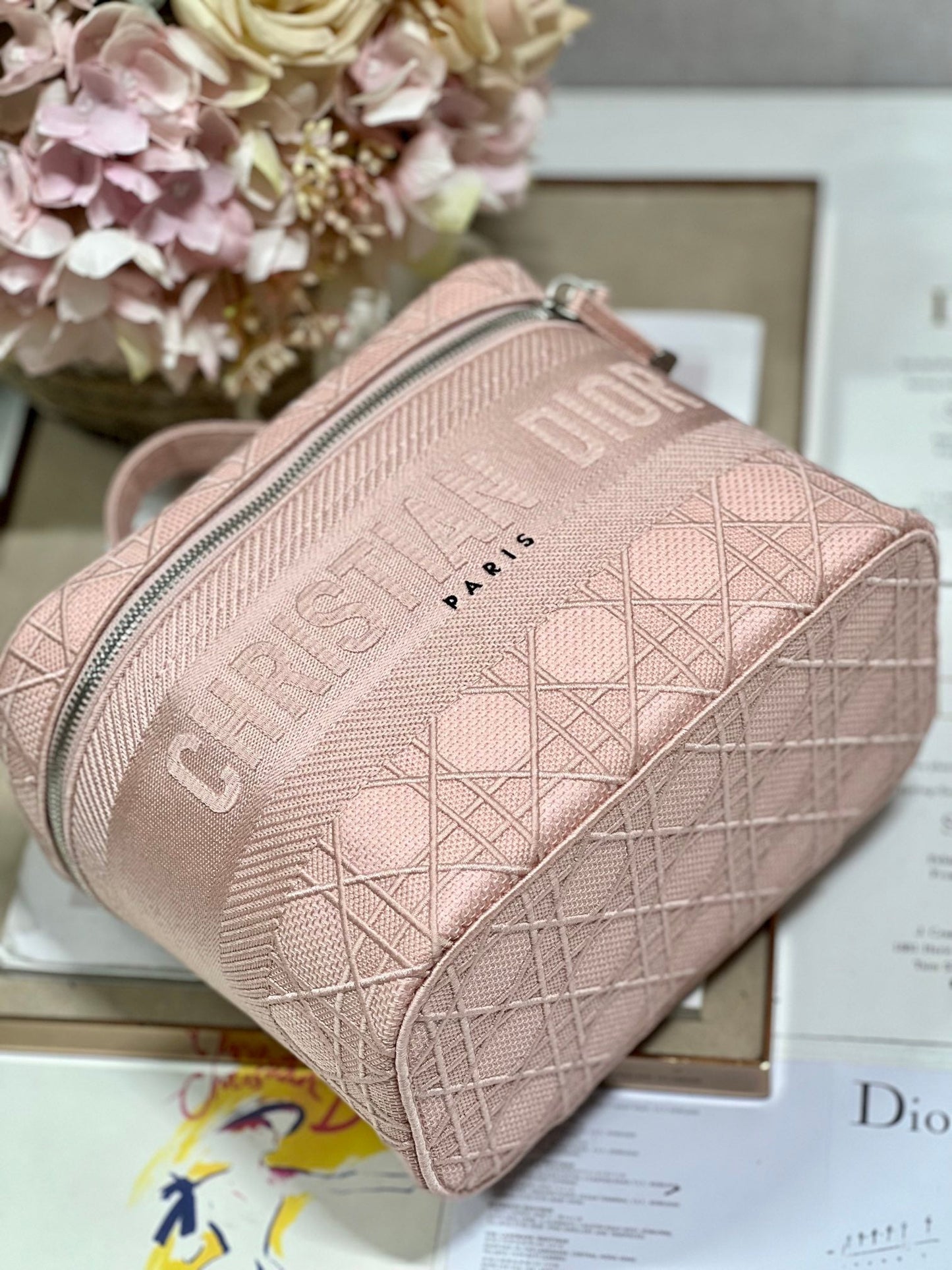 SMALL 25 TRAVEL VANITY CASE WITH SHOULDER STRAP PEACH PINK