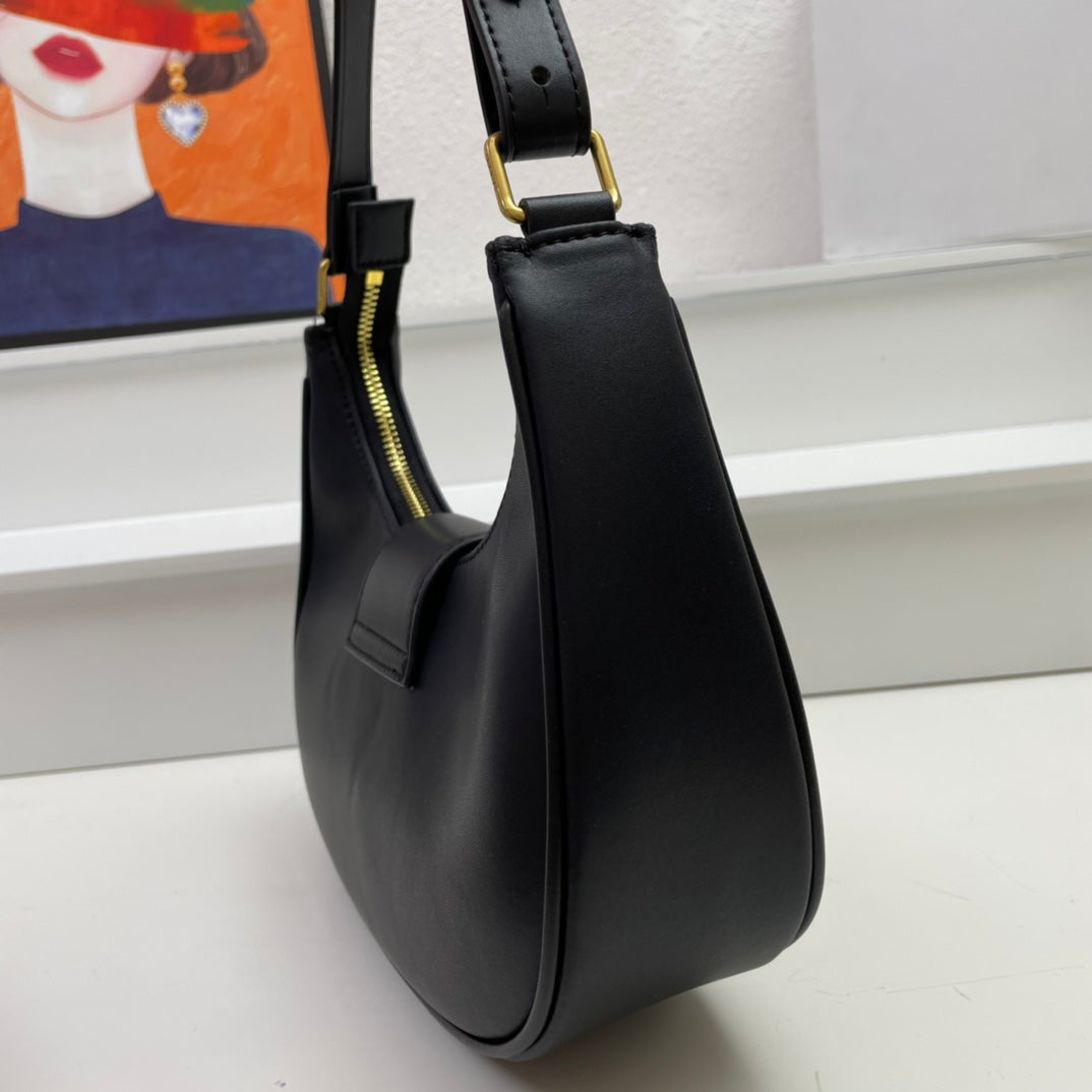 23 CALFSKIN BAG BLACK