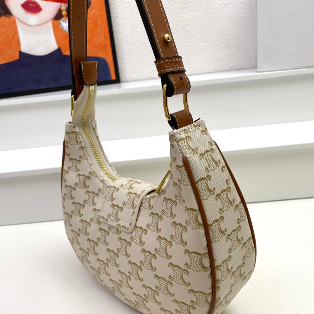 23 CALFSKIN BAG WHITE CARO