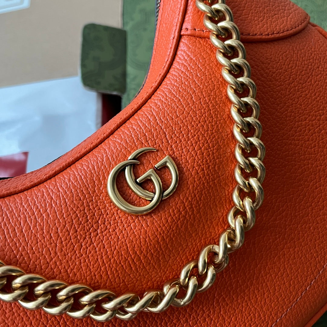 SHOULDER BAG 25 IN ORANGE CALFSKIN GOLD HARDWARE