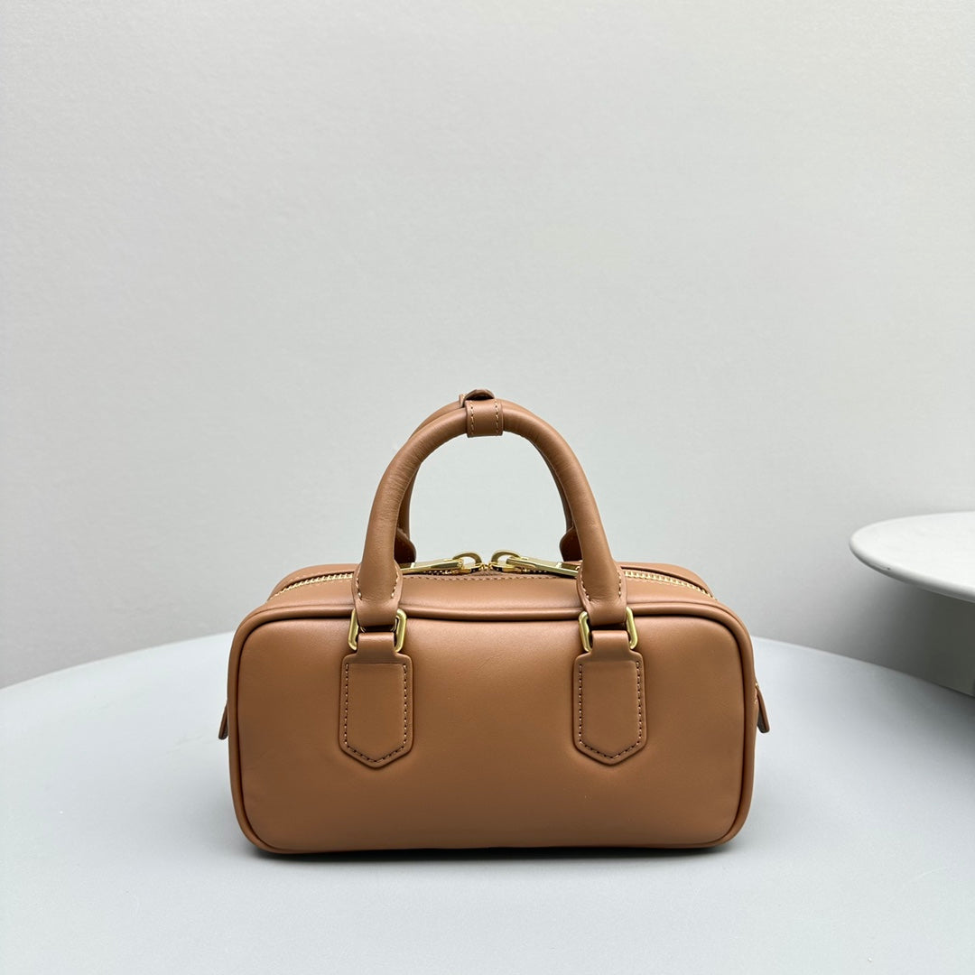 ARCADIE SMALL 22 BAG IN CINNAMON BROWN CALFSKIN