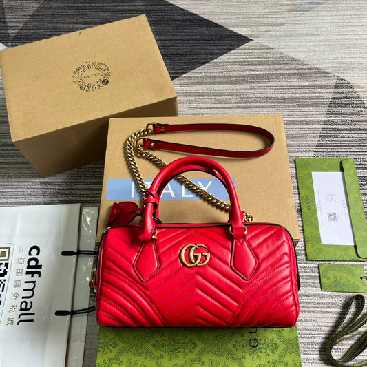 GG MARMONT MATELASSE 27 HANDBAG CHERRY RED CALFSKIN