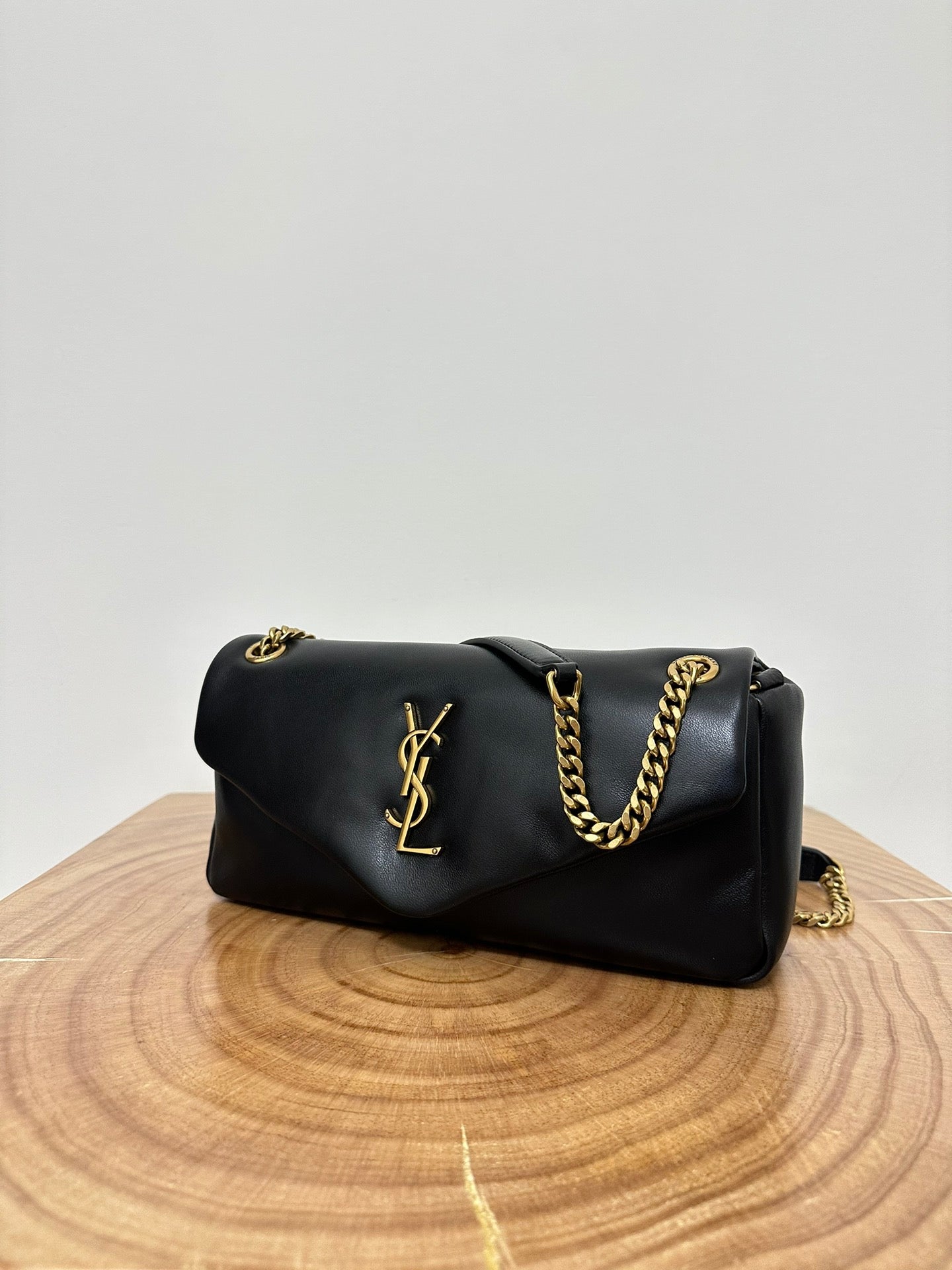 CALYPSO 26 BLACK LAMBSKIN CHAIN BAG