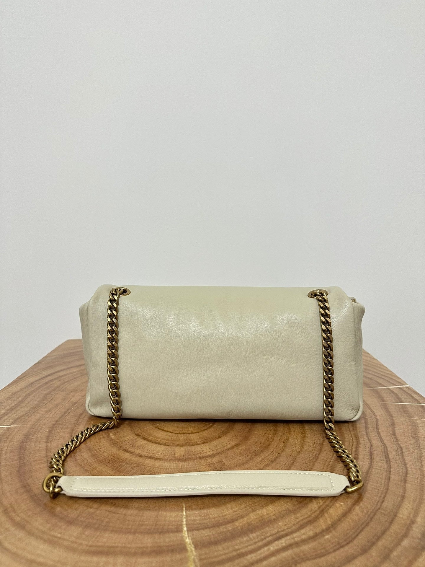 CALYPSO 26 MILKY WHITE LAMBSKIN CHAIN BAG