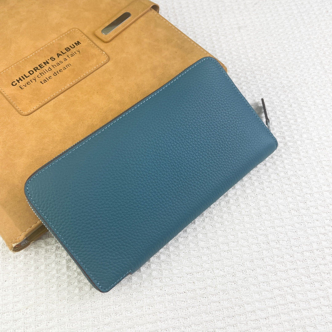 HM SILK'IN HOLED CLASSIC WALLET 20 CERULEAN GRAINED CALFSKIN