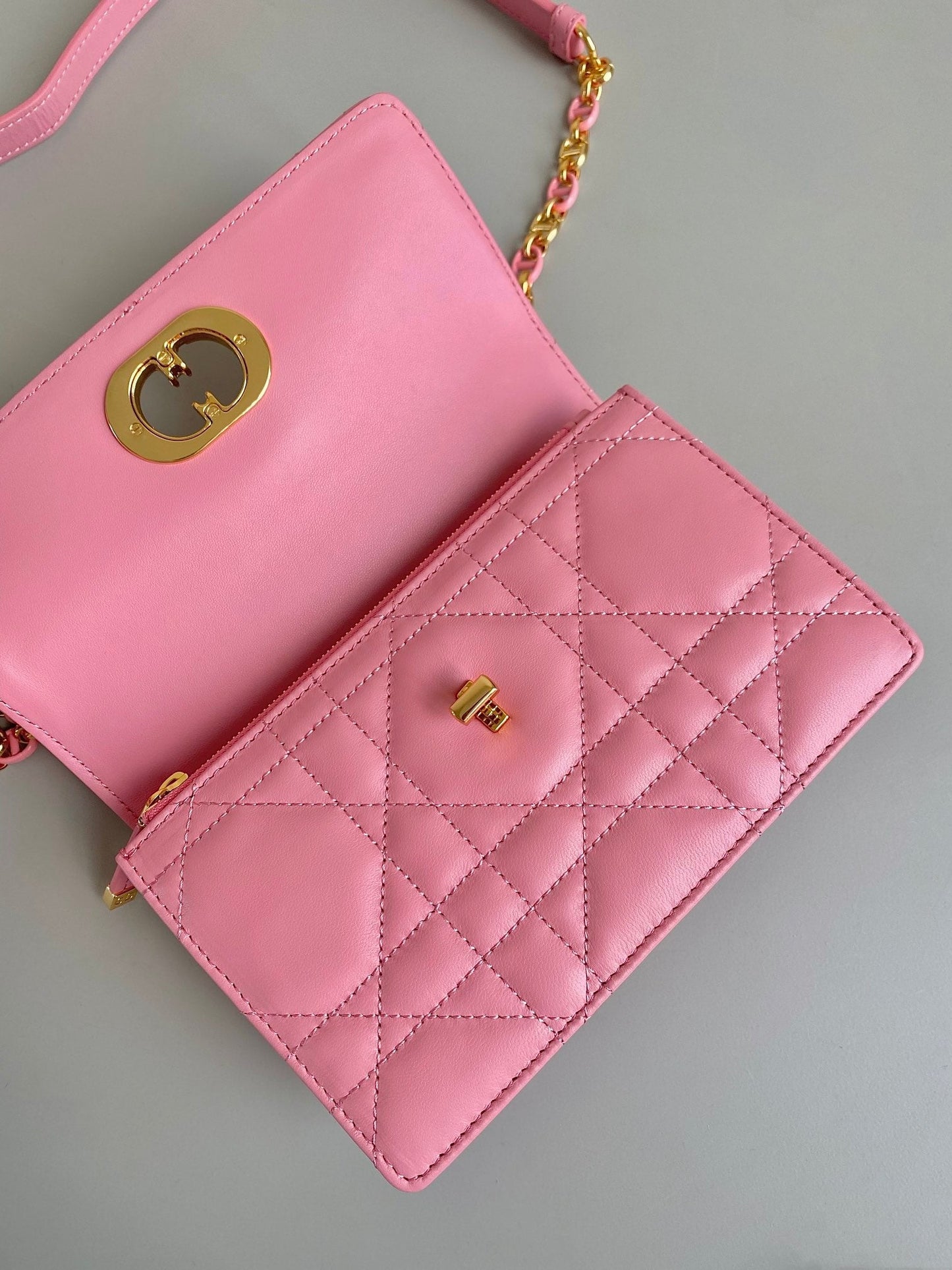 MINI CHAIN BAG 17 IN LIGHT PINK CALFSKIN