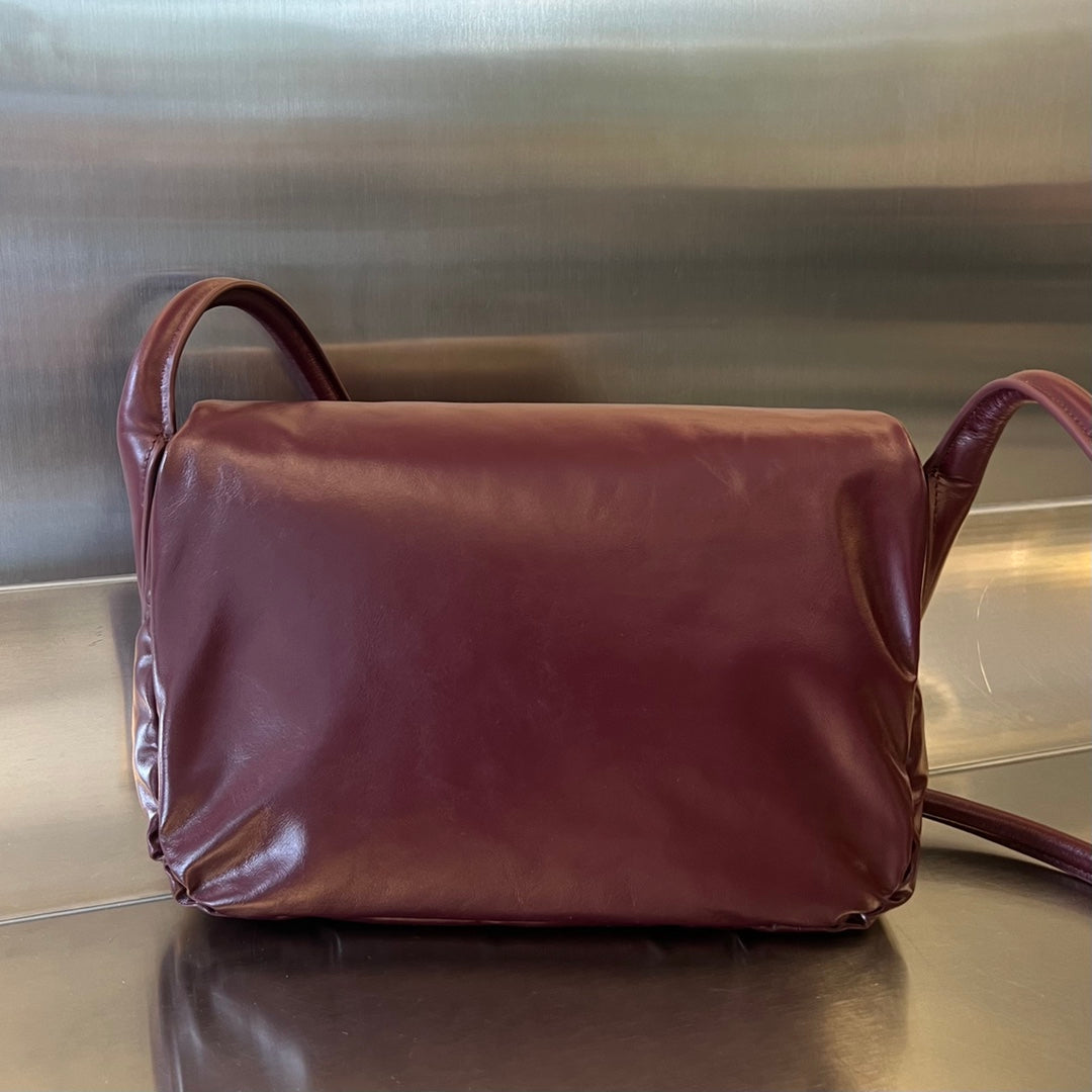 PAD PUFFER BAG 29 IN PLUM PURPLE COWHIDE LEATHER