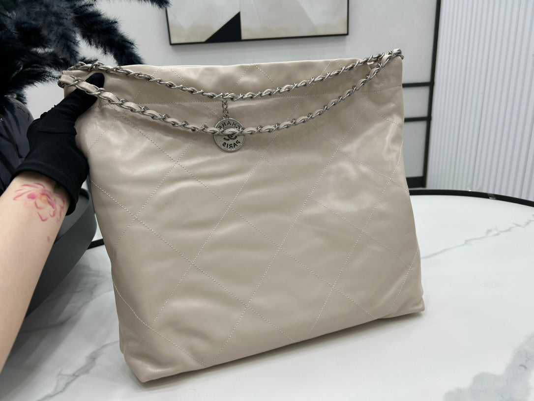 CC LARGE 42 HANDBAG IN BEIGE CREAM CALFSKIN SILVER HARDWARE