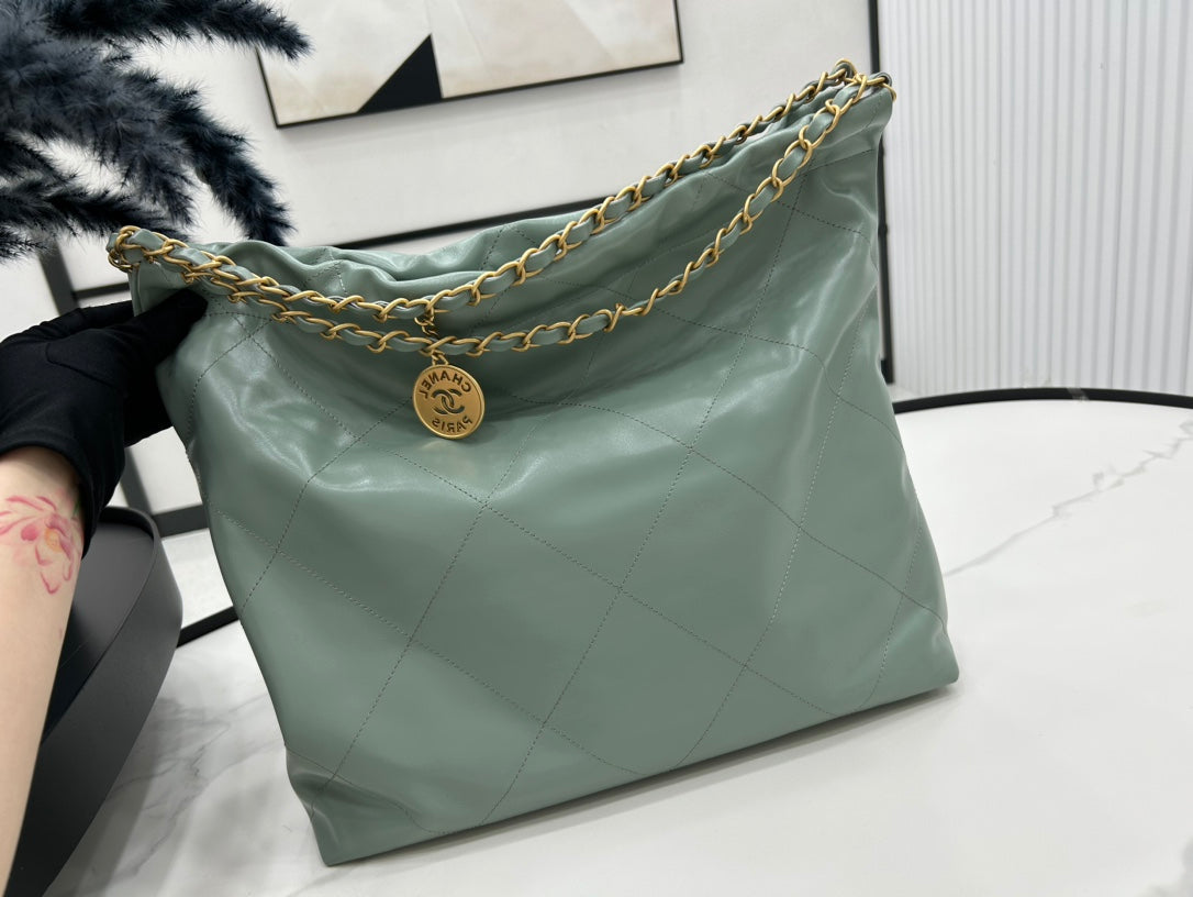 CC LARGE 42 HANDBAG IN GREEN SAGE CALFSKIN GOLD HARDWARE