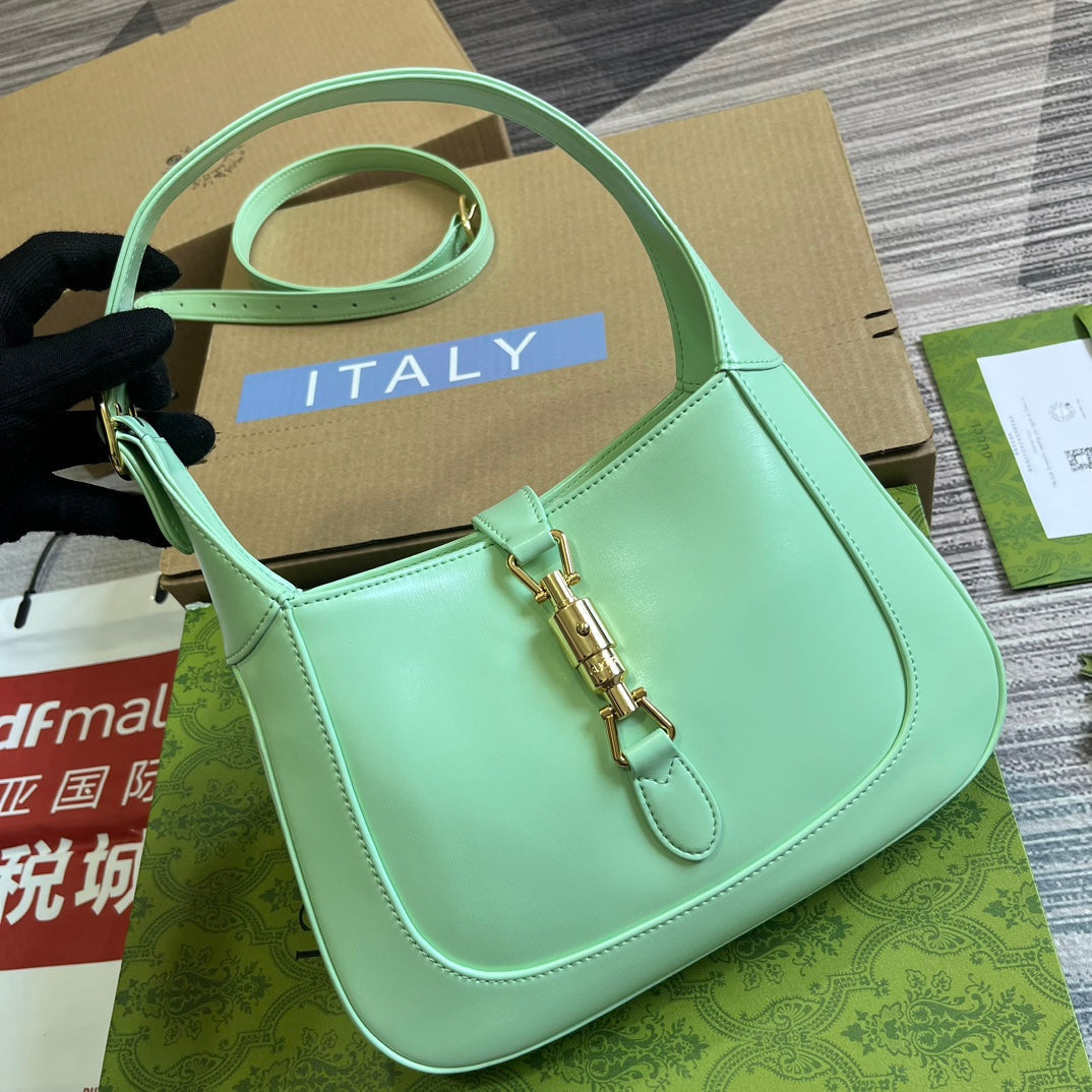 GG JACKIE SMALL 28 SHOULDER BAG IN LIGHT GREEN CALFSKIN