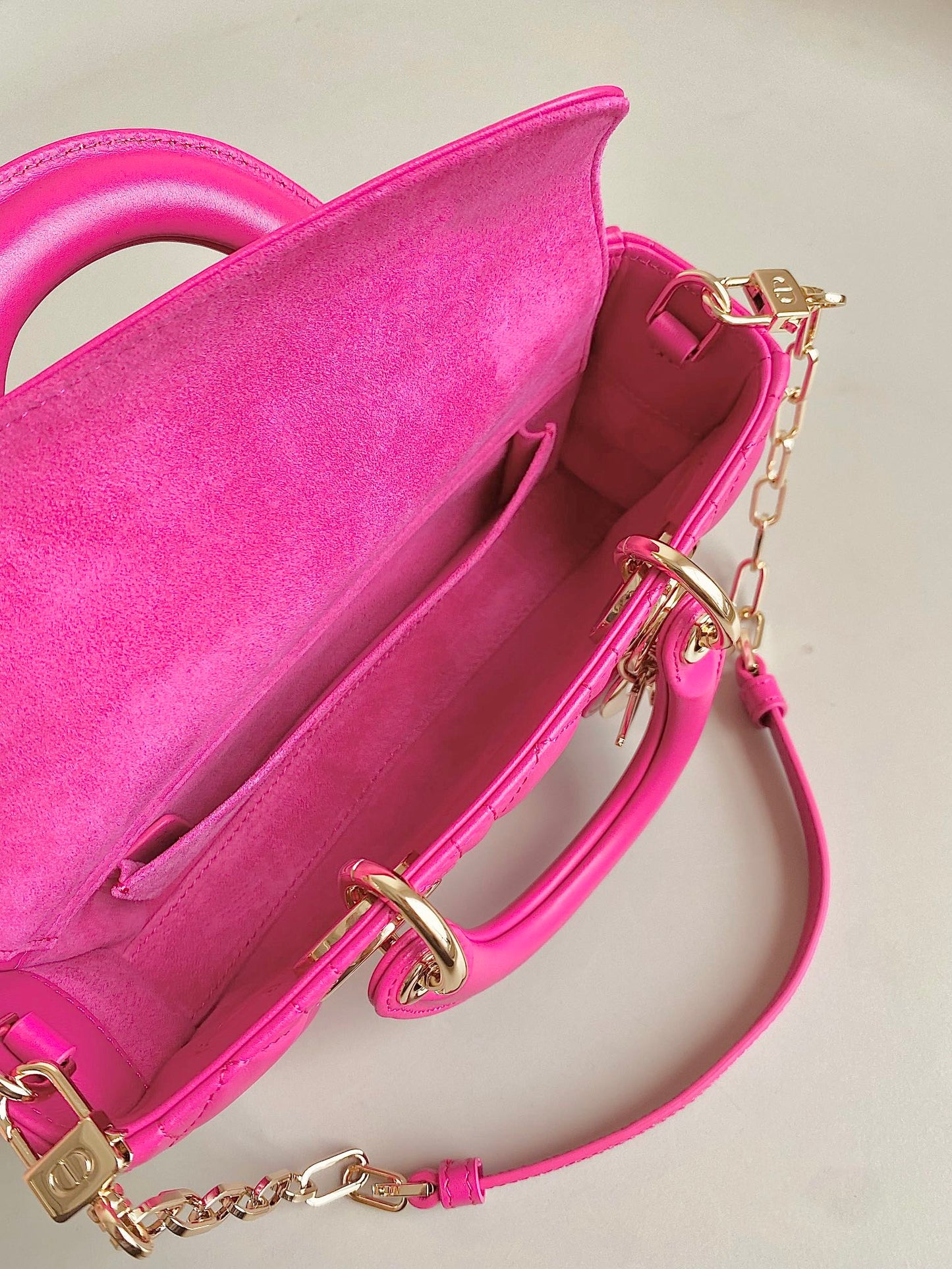 D-JOY BAG 22 IN HOT PINK LAMBSKIN