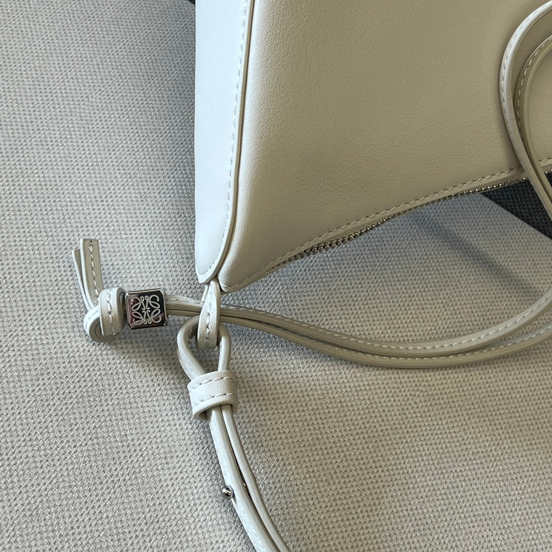 LOE LUNA HOBO 28 BAG IN WHITE CALFSKIN