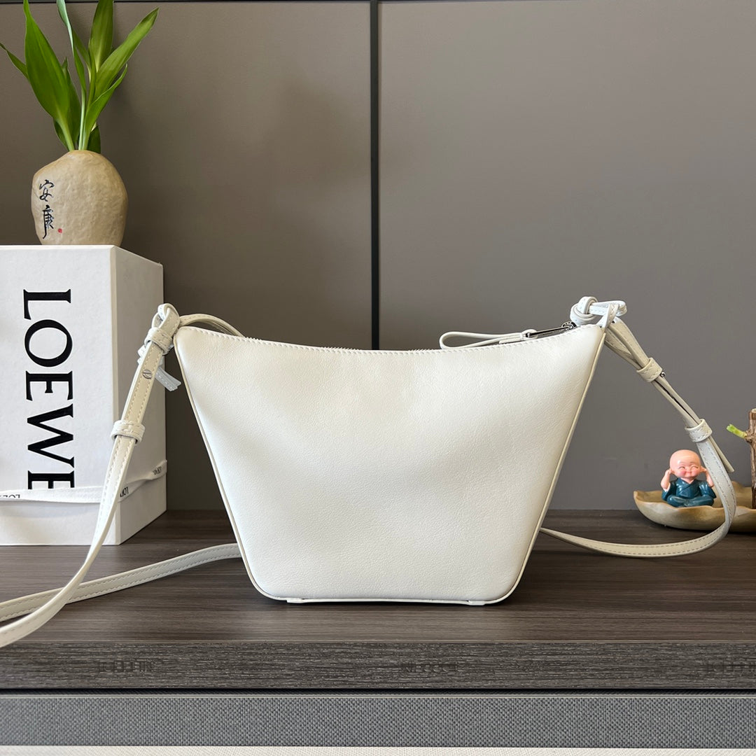 LOE LUNA HOBO 28 BAG IN WHITE CALFSKIN