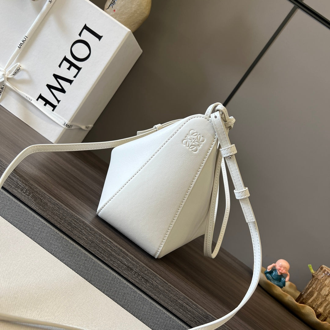 LOE LUNA HOBO 28 BAG IN WHITE CALFSKIN