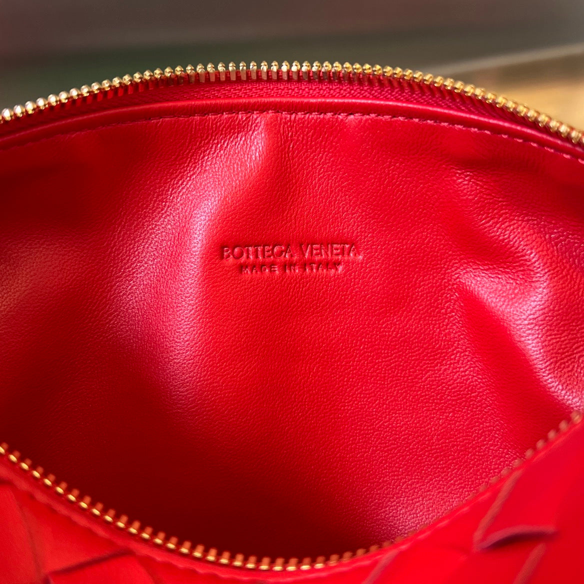 WALLACE 22 BAG IN CHERRY RED CALFSKIN