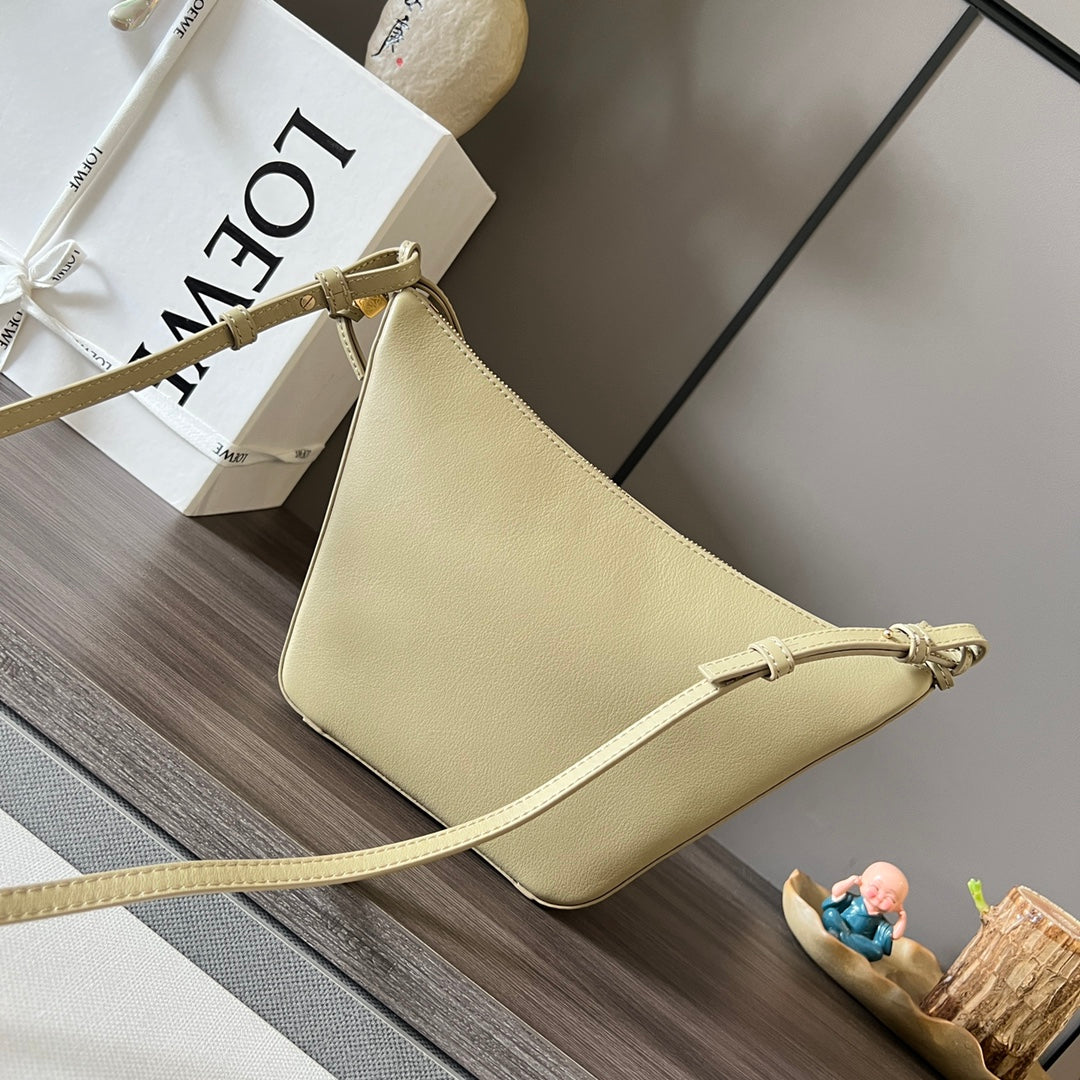 LOE LUNA HOBO 28 BAG IN BEIGE CREAM CALFSKIN