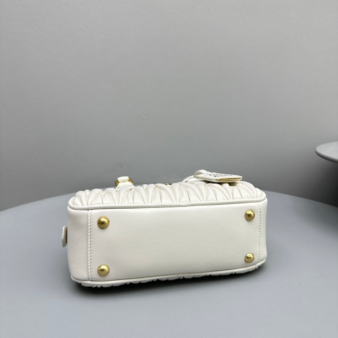 ARCADIE 23 BAG IN WHITE LAMBSKIN