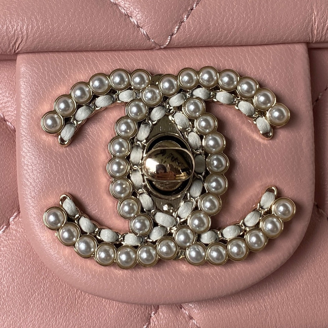 CC 26 CLUTCH WITH CHAIN BAG IN LIGHT PINK CALFSKIN