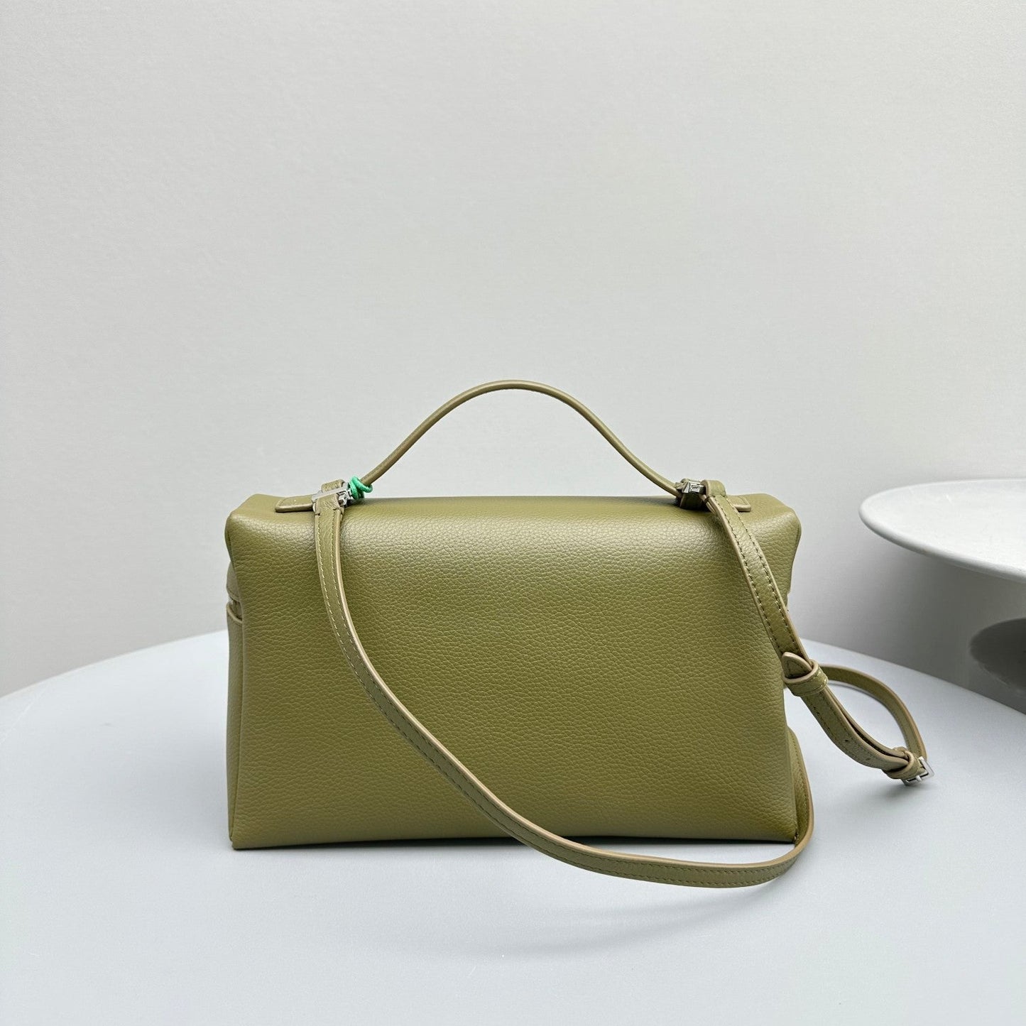 Extra Pocket L27 Olive Cowhide Shw