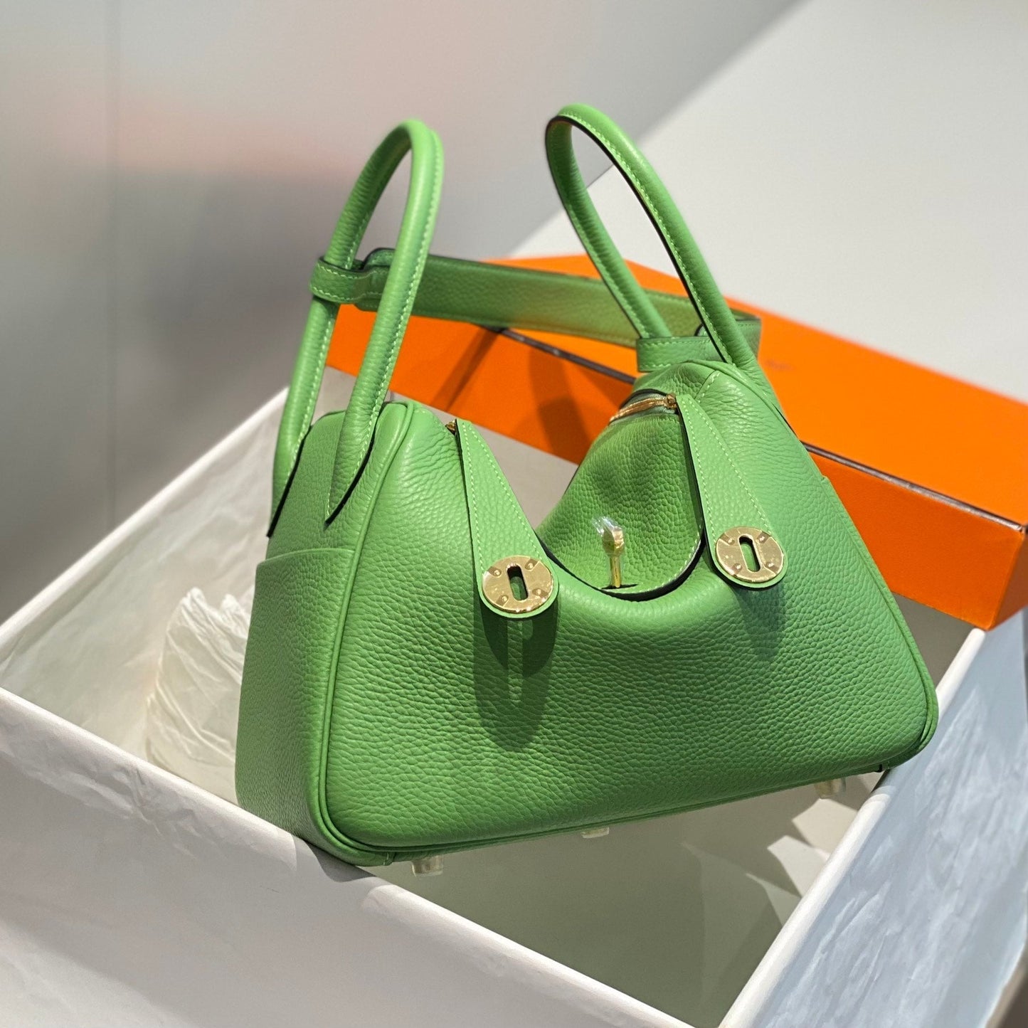 HM LINDY 26 BAG KELLY GREEN CALFSKIN