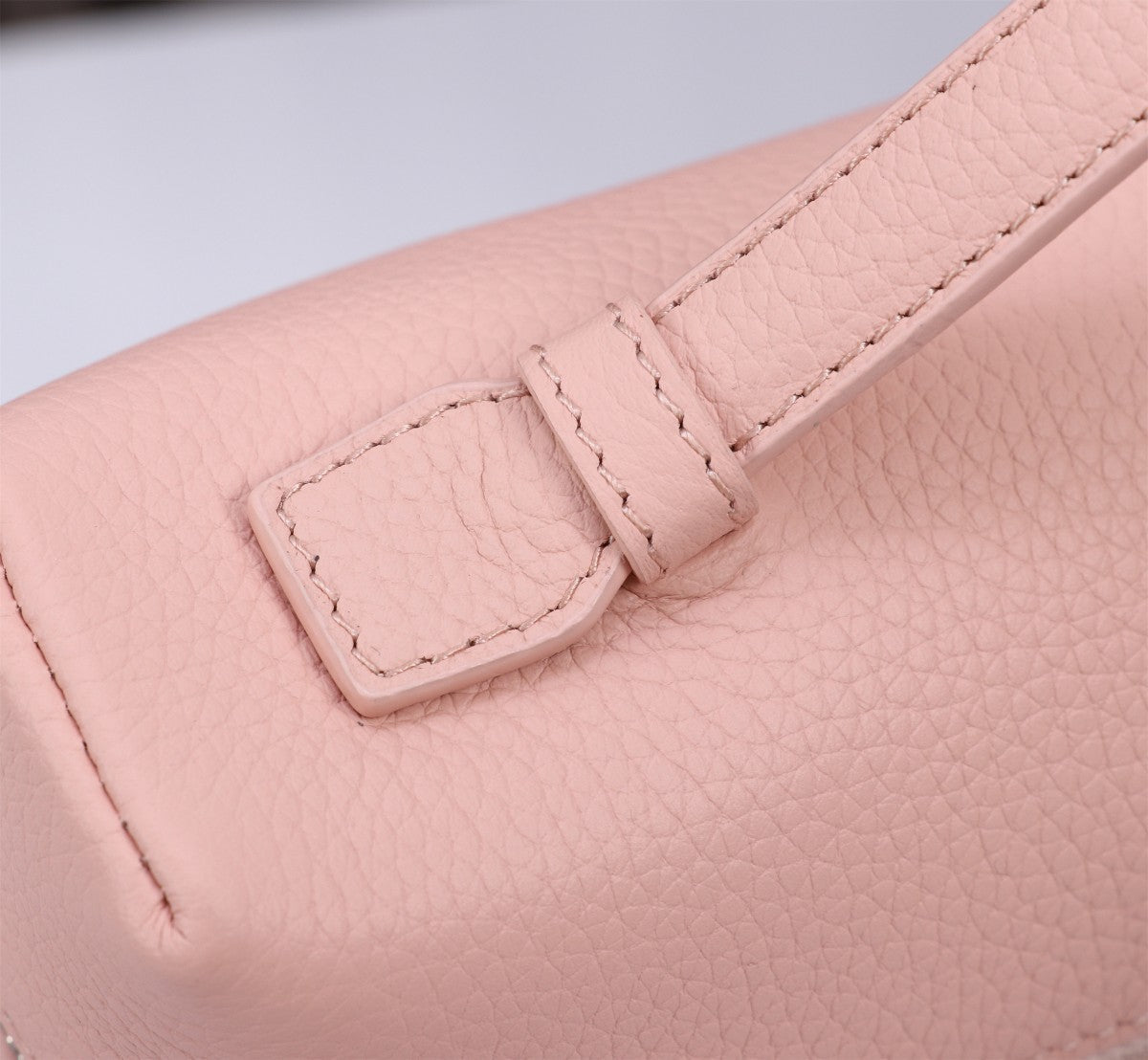 EXTRA BAG L27 IN BLUSH PINK GRAINED CALFSKIN WITH SILVER  HARDWARE