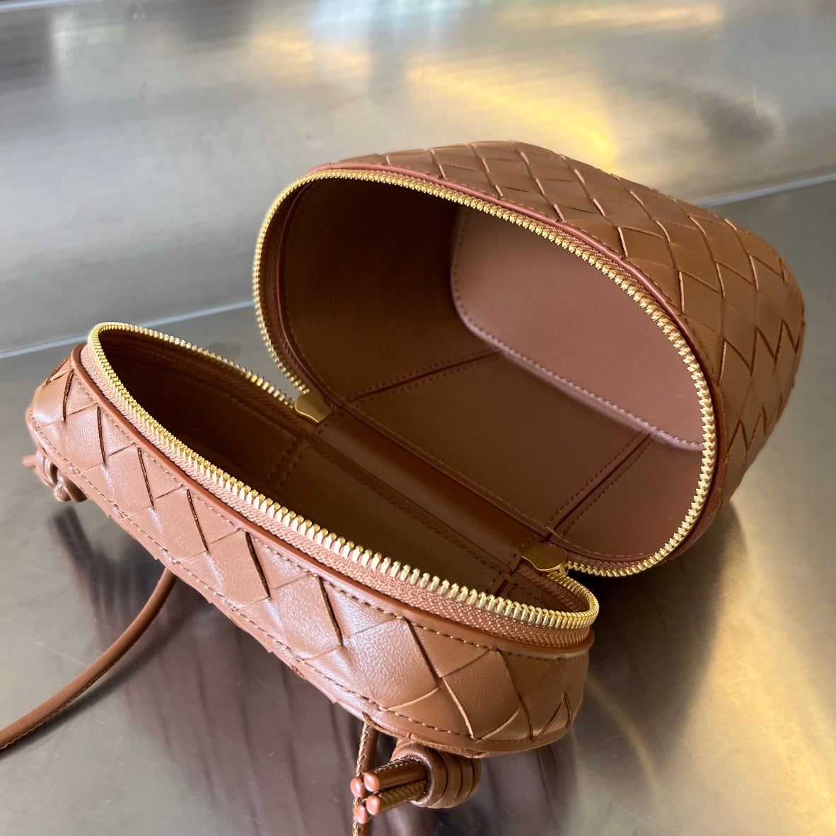 MINI VANITY CASE 18 IN CINNAMON BROWN LAMBSKIN