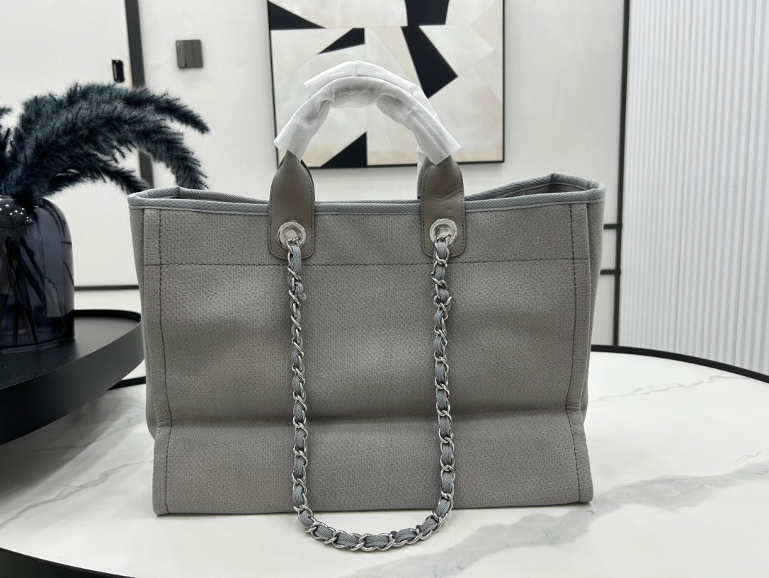 CC DEAUVILLE LARGE 38 TOTE BAG IN GREY CANVAS WITH WHITE LOGO