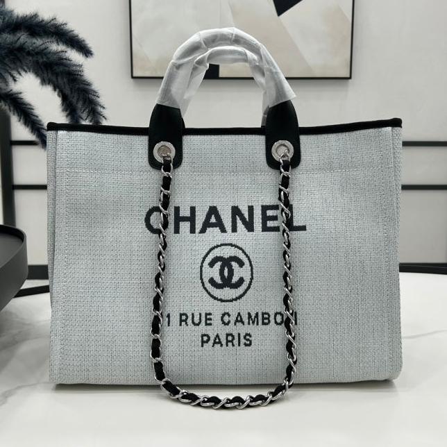 CC DEAUVILLE LARGE 38 TOTE BAG IN LIGHT GREY CANVAS WITH BLACK LOGO