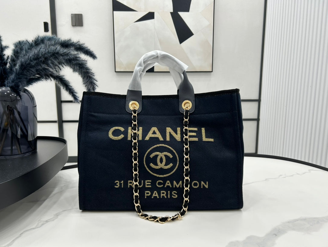 CC DEAUVILLE LARGE 38 TOTE BAG IN BLACK CANVAS WITH GOLD EMBROIDERED LOGO