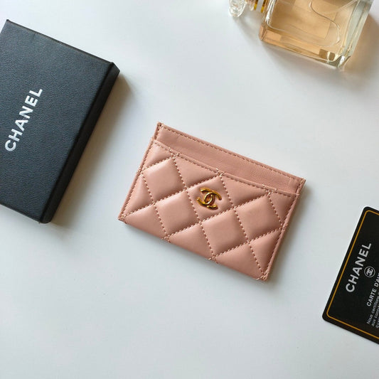 CC CARD HOLDER 11.2 PALE PINK CALFSKIN GOLD ICON