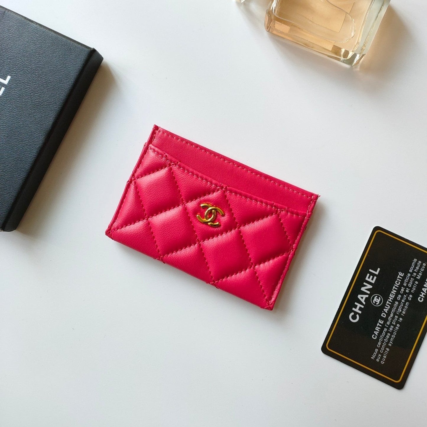 CC CARD HOLDER 11.2 RED PINK CALFSKIN GOLD ICON